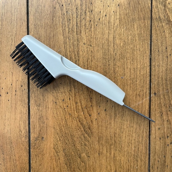 Kitsch Derma Roller and Double Sided Hair Brush Cleaner - Picture 5 of 5
